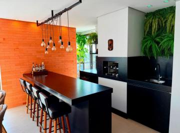 Apartamento de 3 quartos, Florianópolis · Cobertura ampla nova em localização tranquila em Florianópolis