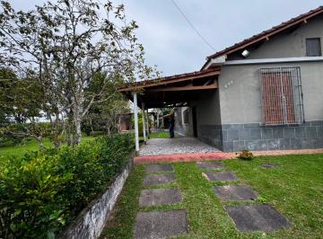 Rural de 3 quartos, Peruíbe · Chácara com 3 quartos e área gourmet em Peruíbe.