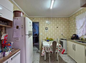 Casa de 3 quartos, São Paulo · Casa de 130 m² com 3 quartos à venda no Jardim Santos Dumont