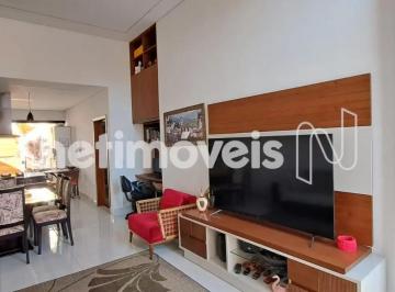 Sala · Casa com 3 quartos, suíte e área gourmet