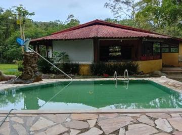 Rural de 2 quartos, Peruíbe · Chácara com lago e área gourmet em Peruíbe.