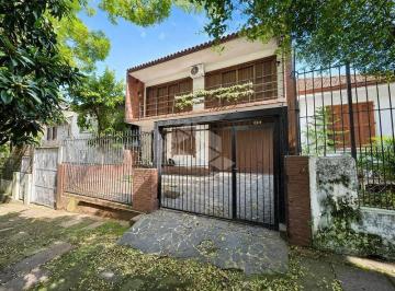 Casa · 196m² · 3 Quartos · 4 Vagas · Casa Residencial 200M² - para Alugar