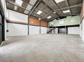 Comercial · 350m² · 10 Vagas · Depósito 350M² - para Alugar