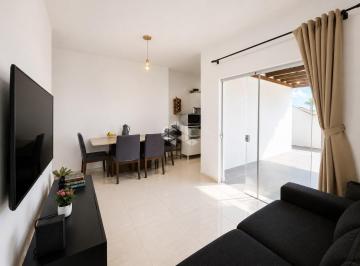 Casa · 59m² · 2 Quartos · 2 Vagas · Casa de 02 Dormitórios à Venda no Loteamento Lisboa - São José/SC