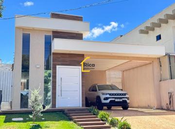 Casa · 140m² · 2 Quartos · 2 Vagas · OPORTUNIDADE! Casa c/ Piscina e Toda Planejada no Villa Suíça, c/ Cozinha Enorme
