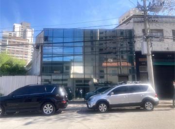 Comercial · 250m² · Prédio comercial na Rua Salvador Simões, 860 • 250 m²