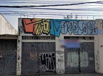 Comercial · 685m² · 20 Vagas · Galpão na Rua Guaicurus, 810 • 685 m²