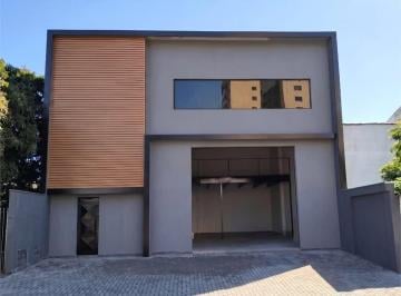 Comercial · 185m² · 3 Vagas · Galpão na Rua Eugênio Bettarello, 284 • 185 m²