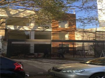 Comercial · 400m² · 4 Vagas · Prédio comercial na Rua Henrique Schaumann, 730 • 400 m²