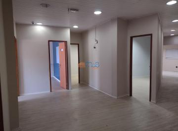 Comercial · 900m² · 8 Quartos · Prédio Comercial no Centro ao lado da rodoviária