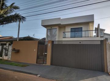 Casa · 229m² · 4 Quartos · 4 Vagas · Casa Alto Padrão em Neves, Ponta Grossa/PR