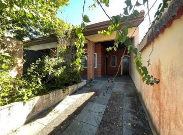 img0 · Casa à Venda em Arpoador, Peruíbe - SP