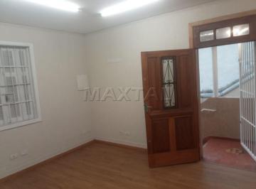 Comercial · 65m² · 1 Vaga · Casa Comercial, com 65m², 2 banheiros, área varanda, na av. C asa Verde, Parque Peruche.
