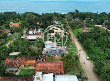 Casa · 200m² · 5 Quartos · 2 Vagas · Casa pra locação temporada em Itamambuca a 180 metros da praia