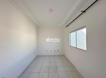 Casa · 120m² · 2 Quartos · 2 Vagas · Casa residencial com 2 quartos sendo 1 suíte disponível para locação no bairro Jardim das Palmeiras