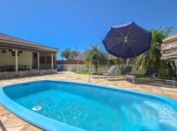 25f1c9732c429fc390ddd97909e04d84ba78ef10 · Casa com 3 dormitórios para alugar por R$ 1.300,00/dia - Coroados - Guaratuba/PR