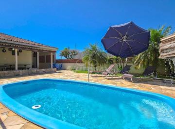 7d1fb10d4a56c8614c92da329bd8e826cc5a2905 · Casa com 3 dormitórios para alugar por R$ 1.300,00/dia - Coroados - Guaratuba/PR