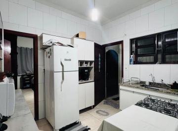 lijrh8a2ytg3mtzmywrlzwzk_md · Casa com 4 quartos, quintal e churrasqueira na Vila Tupi - Praia Grande/SP