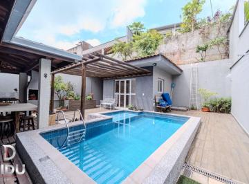 Casa · 248m² · 4 Quartos · 6 Vagas · Casa no condomínio Village Los Angeles para venda com 4 quartos, sendo 3 suítes, 248m²