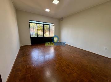 Casa · 280m² · 3 Quartos · 4 Vagas · Casa para alugar em Centro de 280.00m² com 3 Quartos, 1 Suite e 4 Garagens