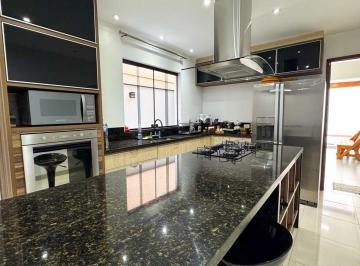 e2ac263eeb26aa15f87304c28a2a1a5f92dddef1 · Casa com 3 dormitórios à venda, 221 m² por R$ 990.000,00 - Picanço - Guarulhos/SP