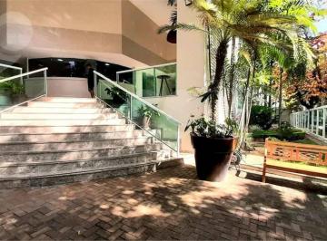 2acb199f3d904d2229c51a001e1b45047a7b35c5 · LOPES NITERÓI aluga lindo e amplo apartamento de 2 quartos em Icaraí, 80 m², no Condomínio Jardins.
