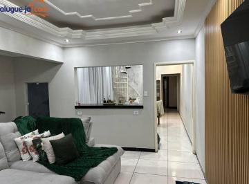 b5afe52211a0d87df48b715d965ca777e42a8bff · Uma casa pensada para quem precisa de espaço sem abrir mão da praticidade