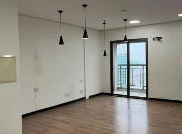 be687fb89d995c72a1dc7c84001c006bf2d6bd40 · Sala - venda por R$ 775.000 ou aluguel por R$ 4.100/mês mais Encargos - Valongo - Santos/SP