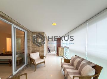Foto · Apartamento reformado com varanda gourmet vista mar e lazer a 150m da praia na r