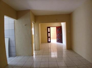 Casa · 2 Quartos · Casa para Aluguel no Conjunto Esperança | 2 Suítes | Quintal | Área de Serviço