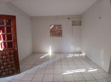 Casa · 70m² · 1 Quarto · Casa para Aluguel na Parangaba | 1 Suíte com Closet | Quintal Amplo | Excelente Localização