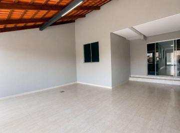 Casa de 2 quartos, Goiânia · Oportunidade | 2Q sendo 1 suíte | Área externa ampla e arejada | 3 vagas