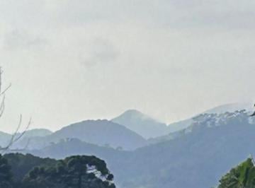 Foto 04 · Chácara à venda em Cunha-SP, bairro Aparição: 20.000m², clima frio, vista exuberante, próximo ao asf
