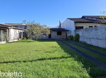 Casa · 80m² · 2 Quartos · 1 Vaga · Casa 2 dormitórios, bairro Getulio Vargas - Torres RS