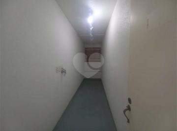 Casa · 344m² · 8 Quartos · 3 Vagas · Casa para venda e aluguel em Centro de 344.00m² com 8 Quartos, 2 Suites e 3 Garagens