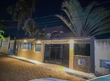 Casa de 3 quartos, Arniqueira · CASA ARNIQUEIRAS 3 SUÍTES 3 VAGAS PISCINA