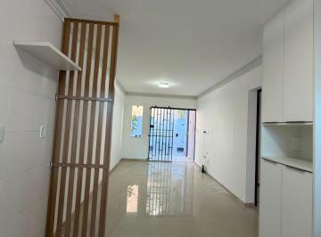 Casa de 2 quartos, Lauro de Freitas · Casa em Condomínio Exclusivo (5 Unidades) | 2 Quartos com Suíte – Ipitanga