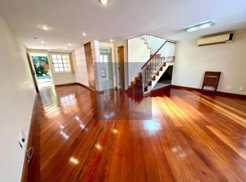Foto 01 · Casa em Condomínio no Ingá, Niterói-RJ: 4 Quartos, 2 Suítes, 2 Salas, 4 Banheiros e 3 Vagas de Garag
