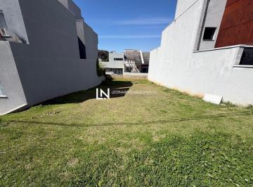 Terreno · 220m² · Terreno de 220m² em Condomínio no Santa Cândida