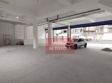 Comercial · 720m² · 8 Vagas · Sala Comercial para alugar em Jardim Dourado de 720.00m² com 8 Garagens