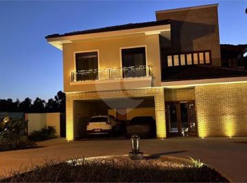 Casa · 450m² · 5 Quartos · 4 Vagas · Casa para venda em Bairro Inválido de 450.00m² com 5 Quartos, 5 Suites e 4 Garagens