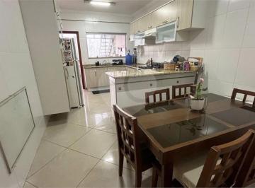 Casa · 260m² · 3 Quartos · 3 Vagas · Sobrado para venda em Jardim Pacaembu de 260.00m² com 3 Quartos, 1 Suite e 3 Garagens