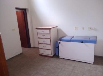 Casa · 203m² · 1 Quarto · 1 Vaga · Casa para venda em Centro de 203.00m² com 1 Quarto, 1 Suite e 1 Garagem