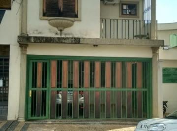 Casa · 240m² · 3 Quartos · 2 Vagas · Casa para venda em Alto de 240.00m² com 3 Quartos, 2 Suites e 2 Garagens