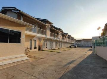Casa de 2 quartos, Caraguatatuba · Sobrado com 2 suítes à venda no Indaiá em Caraguatatuba SP