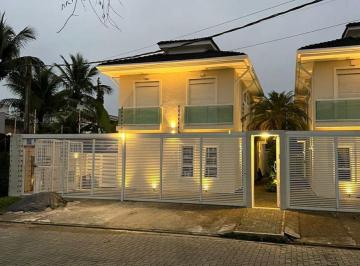 Casa de 3 quartos, São Sebastião · Casa em condomínio disponível para venda na Praia de Juquehy!