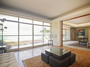Casa · 1120m² · 5 Quartos · 3 Vagas · Casa - Vila Nova Conceição - 5 Dormitórios - 750m².