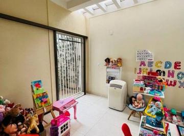 Casa de 3 quartos, São Caetano do Sul · Casa de 130 m² com 3 quartos à venda em Santo Antônio