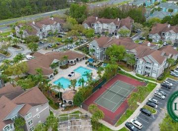 Foto 01 · Apartamento à venda em Orlando