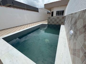 Casa de 2 quartos, Itanhaém · Casa com 2 quartos e piscina em Itanhaém.